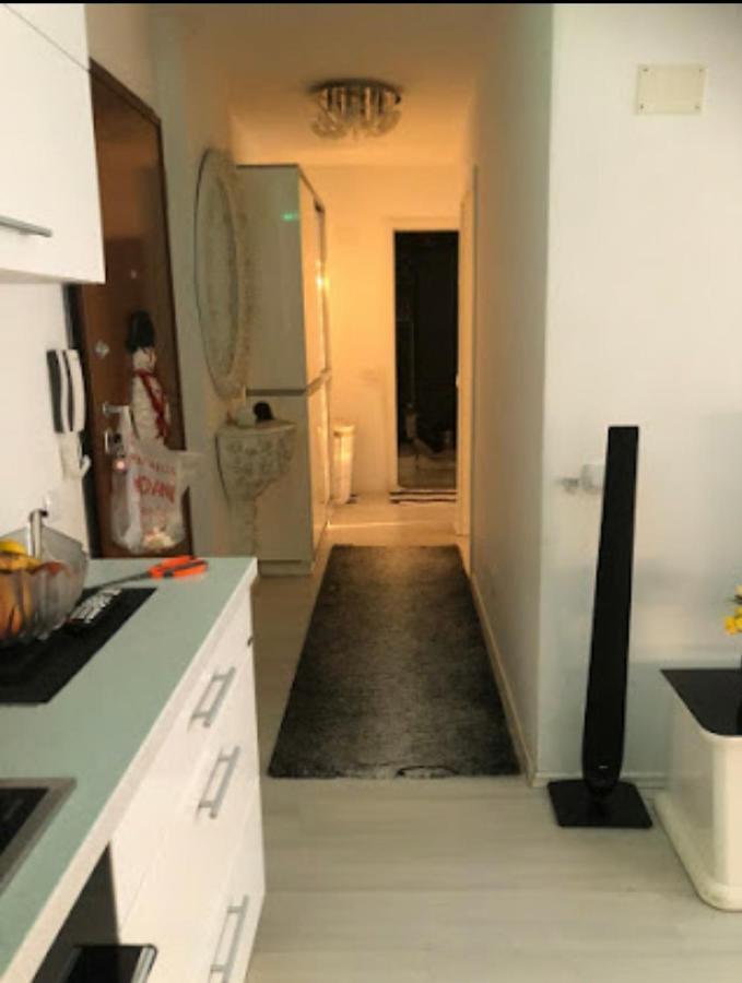 Lovely 2 bedroom condo in Gjilan. Buitenkant foto